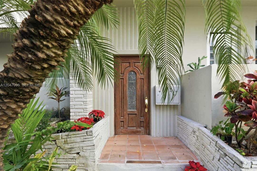 9881 W Bay Harbor Dr 2, Bay Harbor Islands, Floride 33154, États-Unis