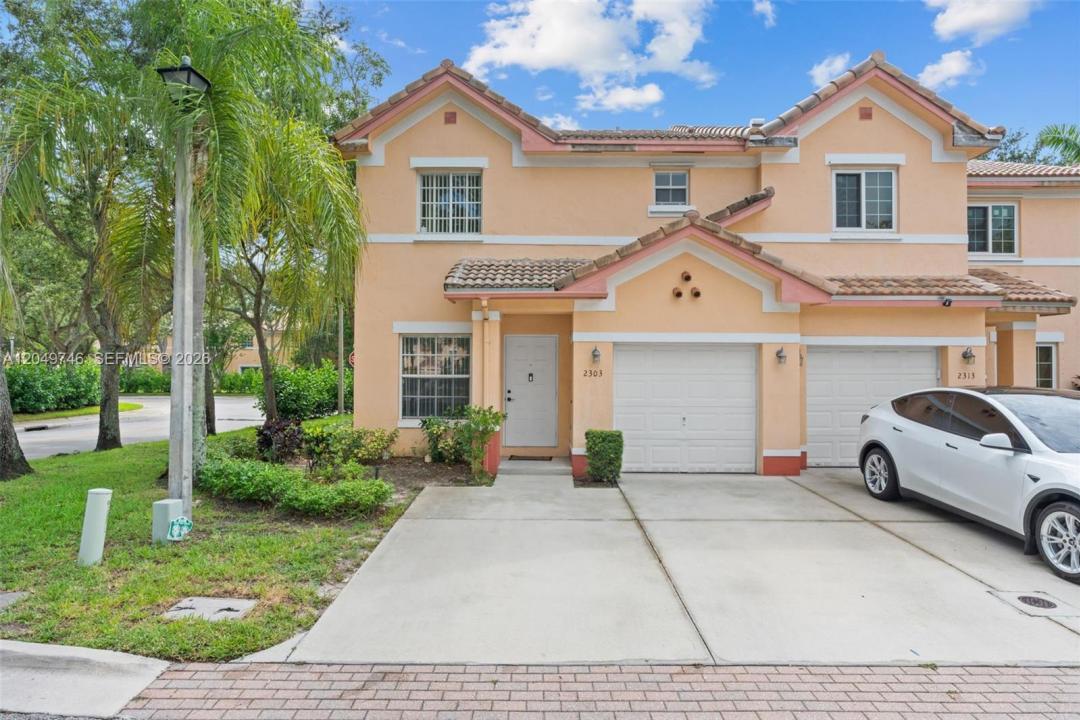2303 SW 87th Ter, Miramar, Floride 33025, États-Unis
