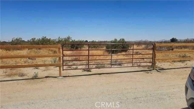 T6, Sun Village, Californie 93543, États-Unis