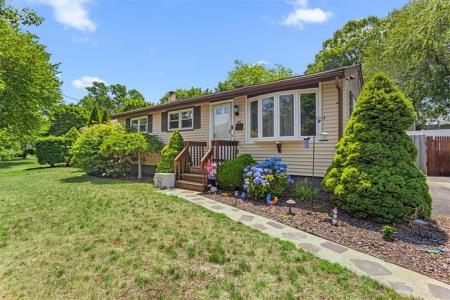 88 Keeley Avenue, Warwick, Rhode Island 02886, USA
