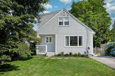 12 Ellen Street, Bristol, Rhode Island 02809, USA