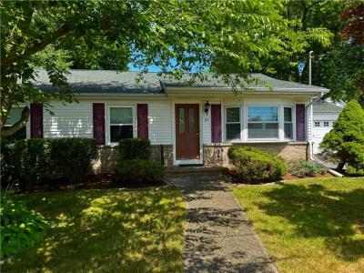 23 Edendale Drive, Lincoln, Rhode Island 02865, USA