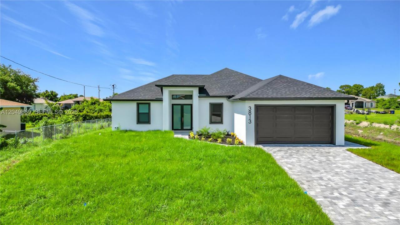 3813 SW 26TH Street, Lehigh Acres, Florida 33976, USA