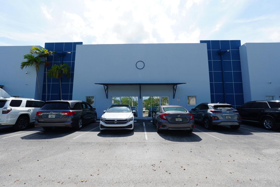 20841 Johnson Street 111, Pembroke Pines, Florida 33029