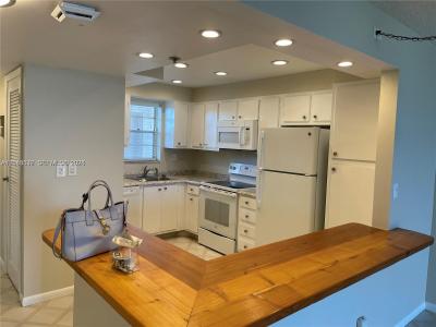 3100 W Rolling Hills Cir 502, Davie, Florida 33328, USA