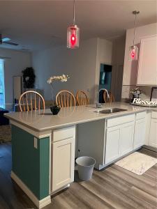 6157 NW Gatun Dr, Port St. Lucie, Florida 34986, USA