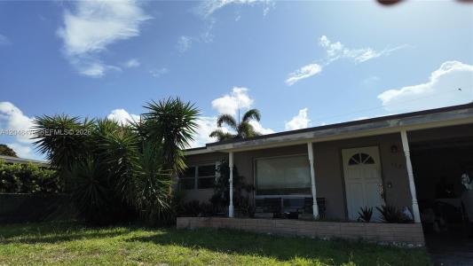 4821 NE 5th Ter, Oakland Park, Florida 33334, USA