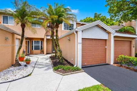7102 Woodmont Way, Tamarac, Florida 33321, USA