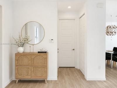 19316 NE 8th Ct, Miami, Florida 33179, USA