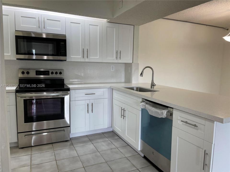 8500 SW 212th St 307, Cutler Bay, Florida 33189, Stati Uniti