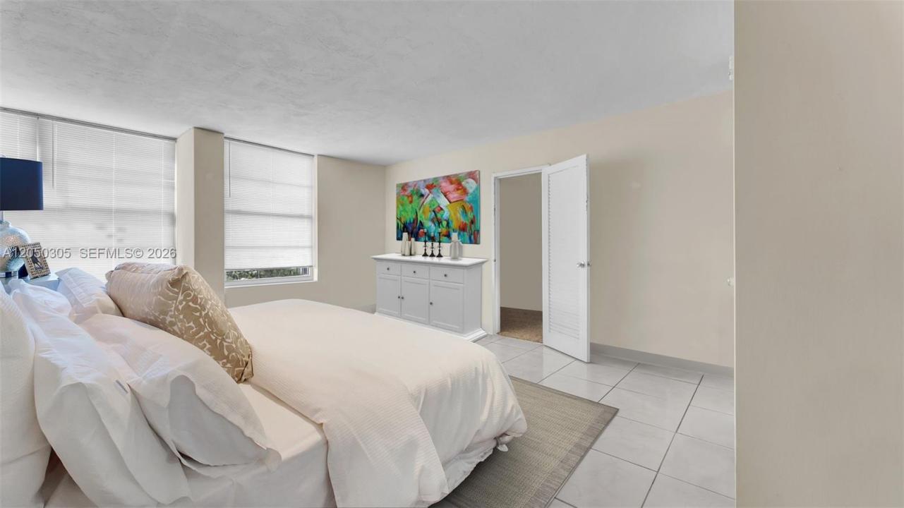 2899 Collins Ave 702, Miami Beach, Florida 33140, Stati Uniti