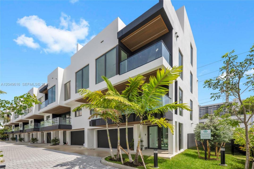 3220 NE 7th St, Pompano Beach, 佛罗里达州 33062, 美国