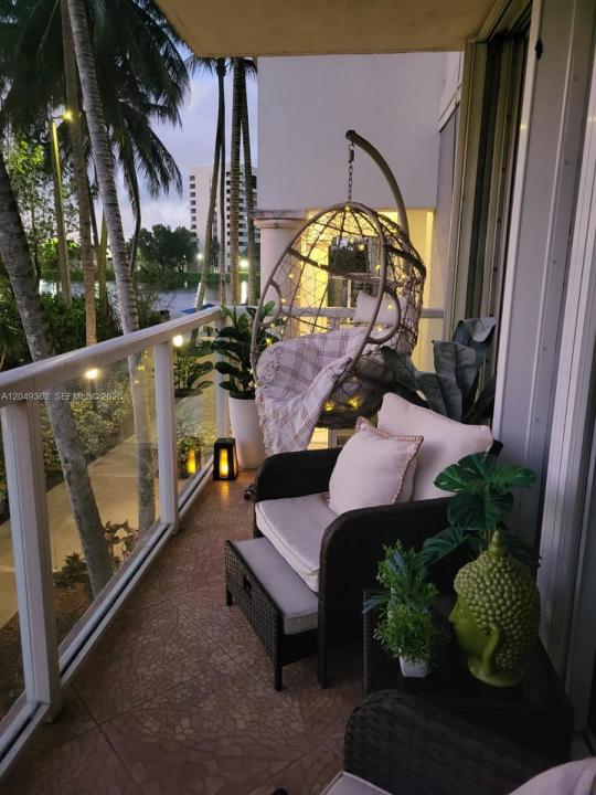 5099 NW 7th St 205, Miami, Floride 33126, États-Unis