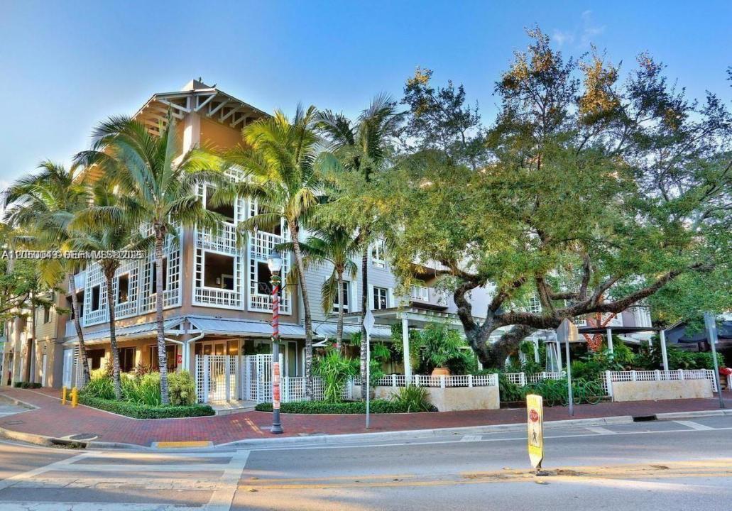 3540 Main Hwy 204, Miami, Florida 33133, Stati Uniti
