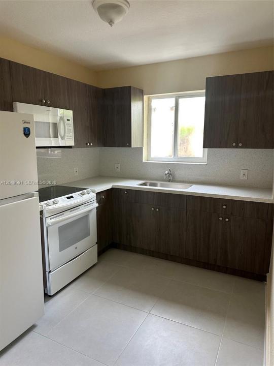757 NW 47th St, Miami, Floride 33127, États-Unis