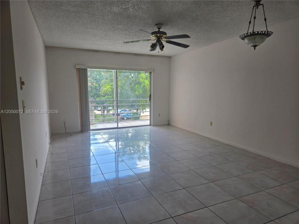 2800 NW 56th Ave G301, Lauderhill, Florida 33313, Stati Uniti