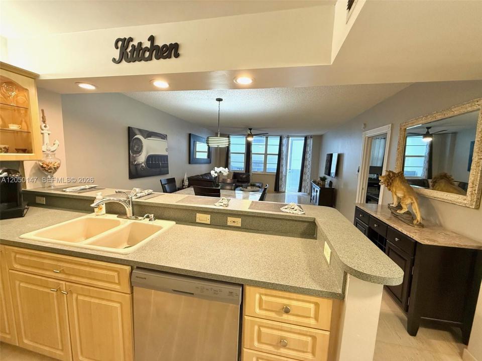 3725 S Ocean Dr 605, Hollywood, Floride 33019, États-Unis