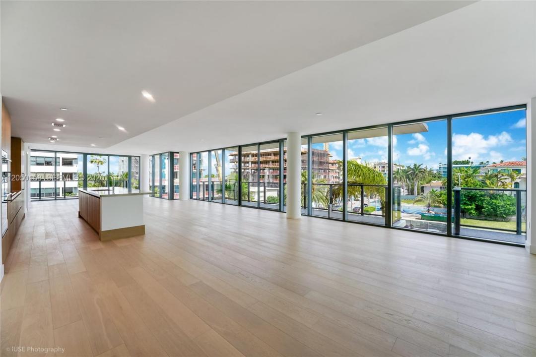 1176 97th St 406, Bay Harbor Islands, Floride 33154, États-Unis
