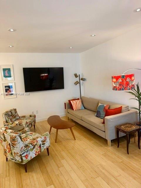 1242 Alton Rd 205, Miami Beach, Florida 33139, USA