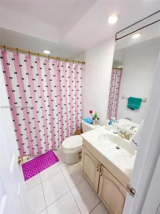 13953 Kendale Lakes Cir 410B, Miami, Florida 33183, Stati Uniti