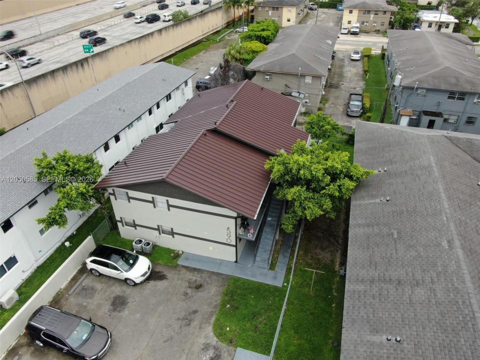 590 NW 65th St 3, Miami, Florida 33150, Stati Uniti