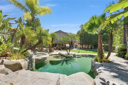 E Hollow Oak Road, Anaheim, 加州 92808, 美國
