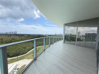 2411 Laguna Circle North 1411, Miami, Florida 33181, USA