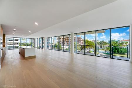 1176 97th St 406, Bay Harbor Islands, Florida 33154, USA