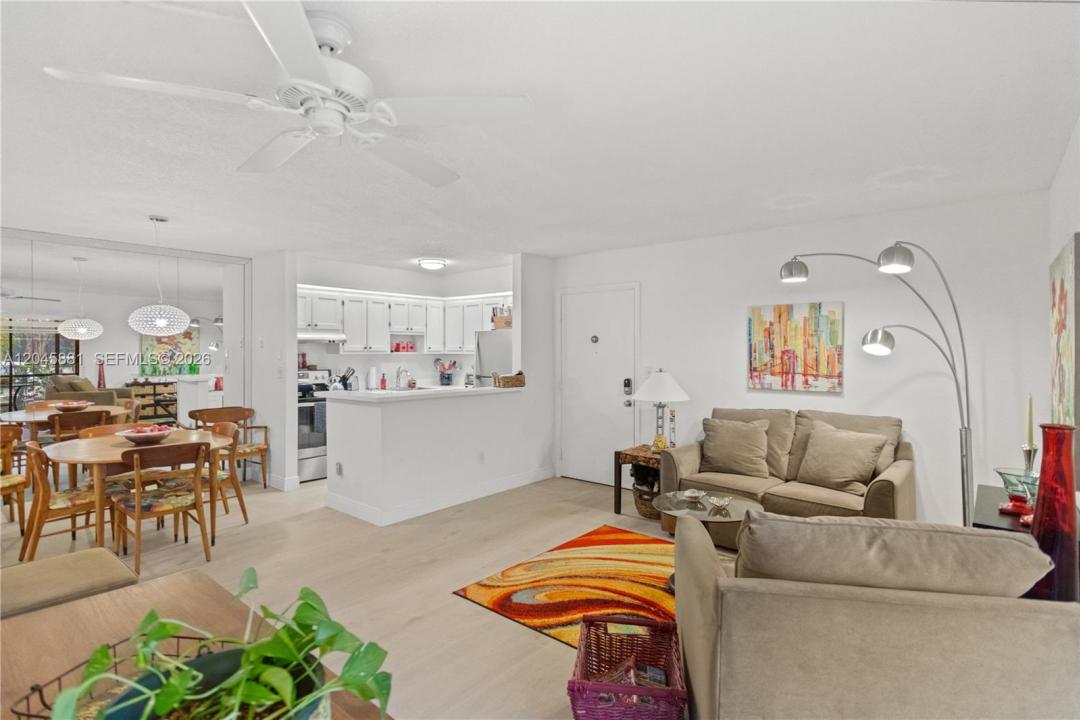 9930 S Belfort Cir 105, Tamarac, Floride 33321, États-Unis