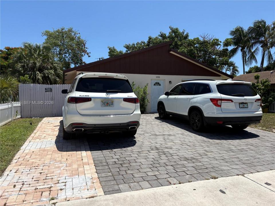4280 N Dixie Hwy, Boca Raton, Florida 33431, USA