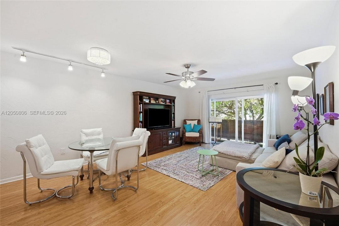 1205 Mariposa Ave 403, Coral Gables, Floride 33146, États-Unis