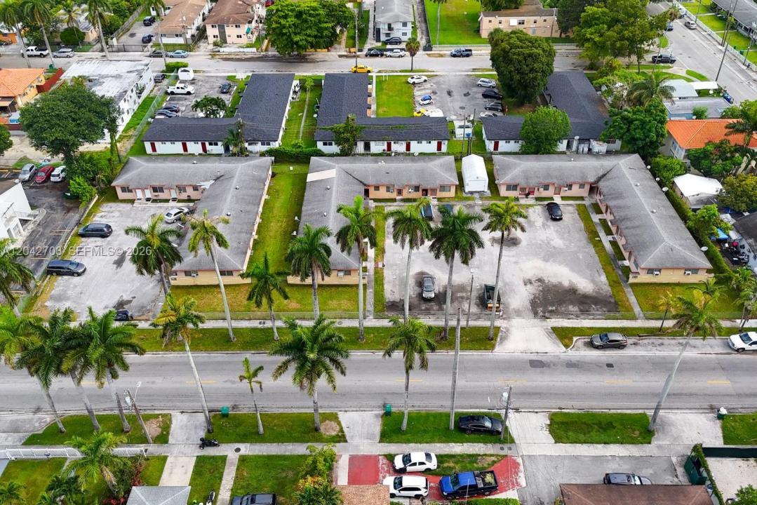 1915 NW 28th St, Miami, Florida 33142, USA