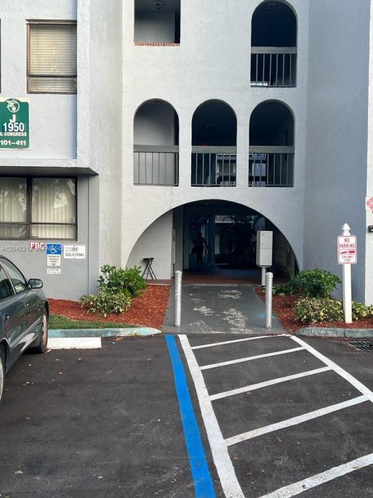 1950 N Congress Ave 105, West Palm Beach, Florida 33401, Stati Uniti