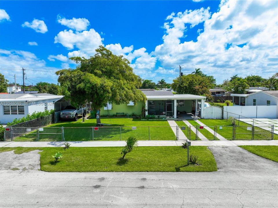 1560 NE 12th St, Homestead, Floride 33033, États-Unis