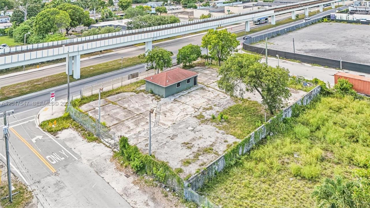 6801 NW 27th Ave, Miami, Floryda 33147, USA