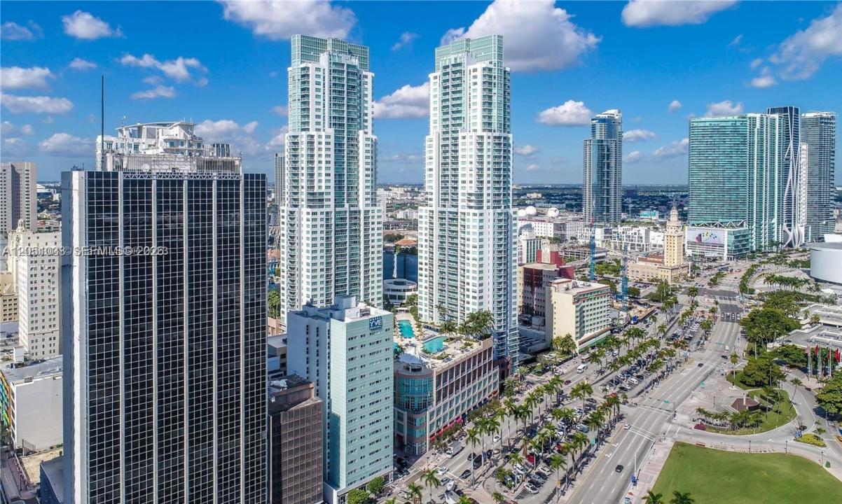 253 NE 2nd St 2510, Miami, Floride 33132, États-Unis