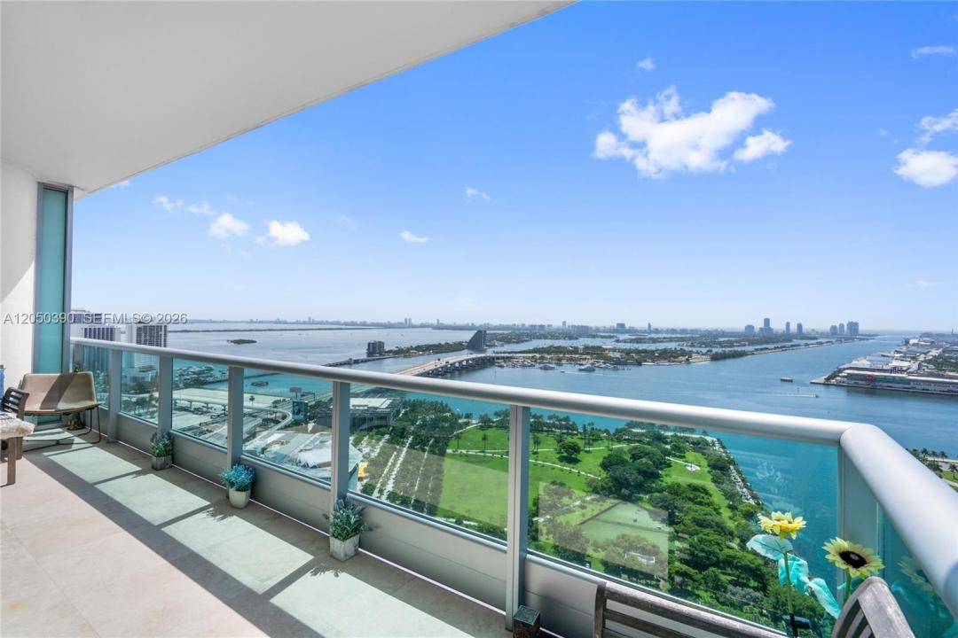 900 Biscayne Blvd 3704, Miami, Florida 33132, Stati Uniti