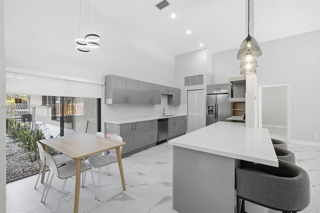 605 Leslie Dr, Hallandale Beach, Florida 33009, Stati Uniti