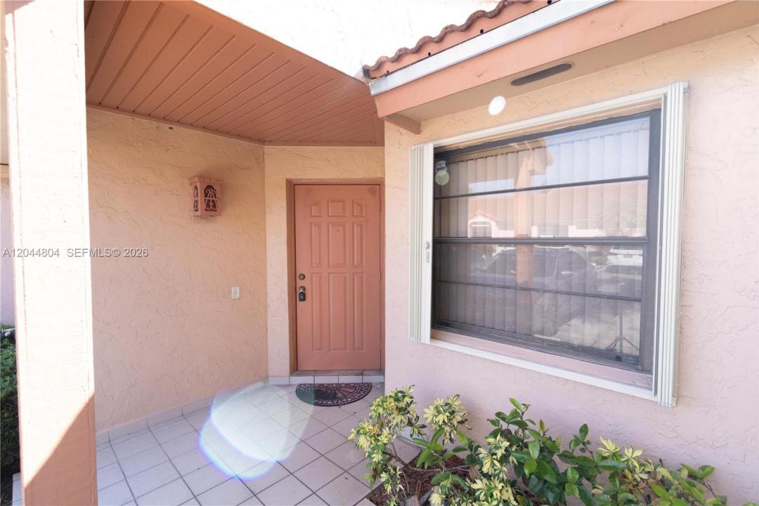 17059 NW 60th Ct, Hialeah, フロリダ 33015, アメリカ合衆国