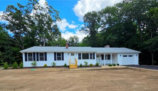 513 Knotty Oak Road, Coventry, Rhode Island 02816, USA