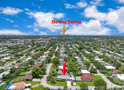 330 NE 48th St, Oakland Park, Florida 33334, USA