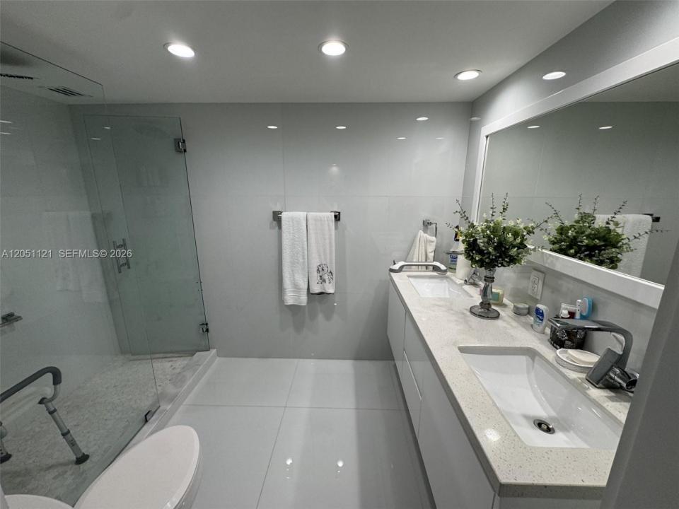 1912 S Ocean Dr 2C, Hallandale Beach, Florida 33009, Stati Uniti