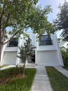 138 NW 33rd St, Miami, Florida 33127, USA