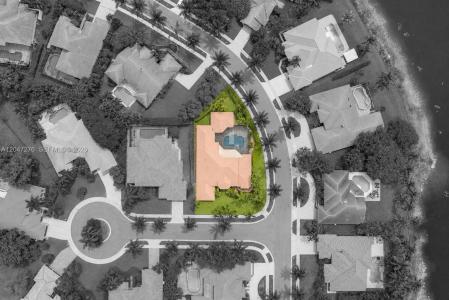 392 Coconut Cir, Weston, Florida 33326, USA