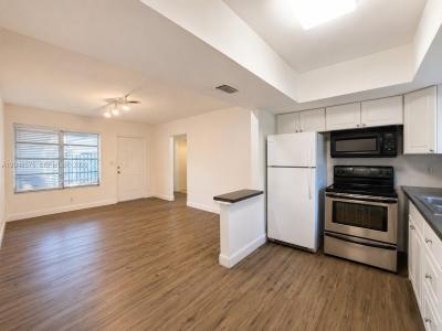 117 NE 30th Ct 2, Wilton Manors, Florida 33334, USA