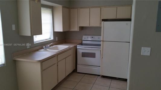 5900 NW 16th Pl 2, Sunrise, Florida 33313, USA