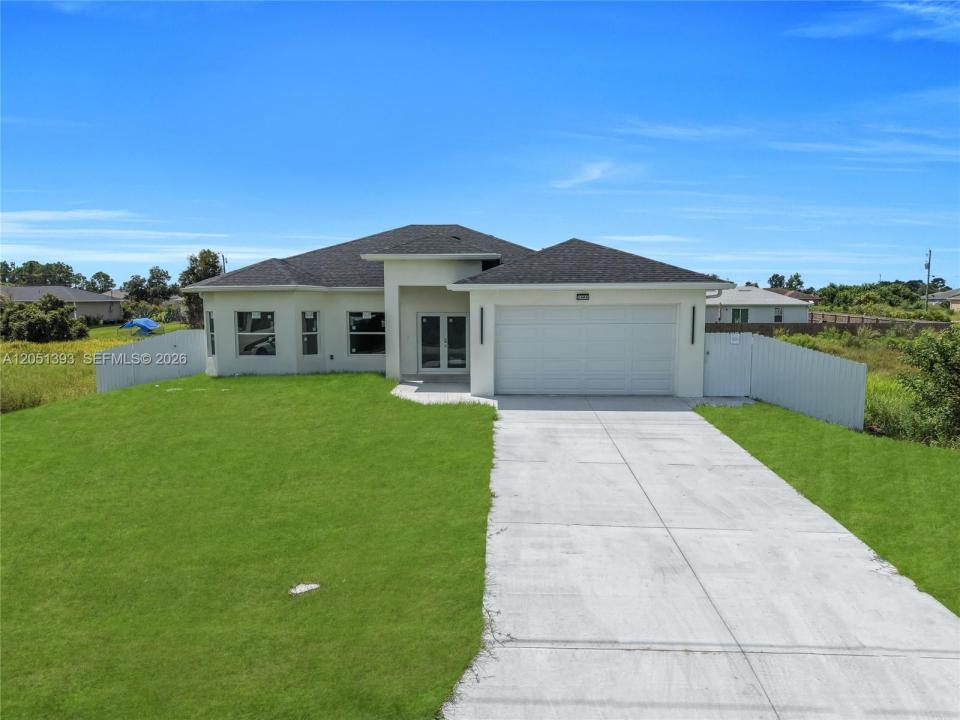 2909 63rd St W, Lehigh Acres, Floryda 33971, USA