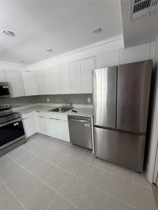 4007 N Cypress Dr 203, Pompano Beach, Florida 33069, USA