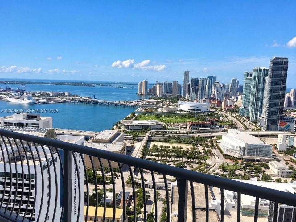 1750 N Bayshore Dr 4912, Miami, Floride 33132, États-Unis
