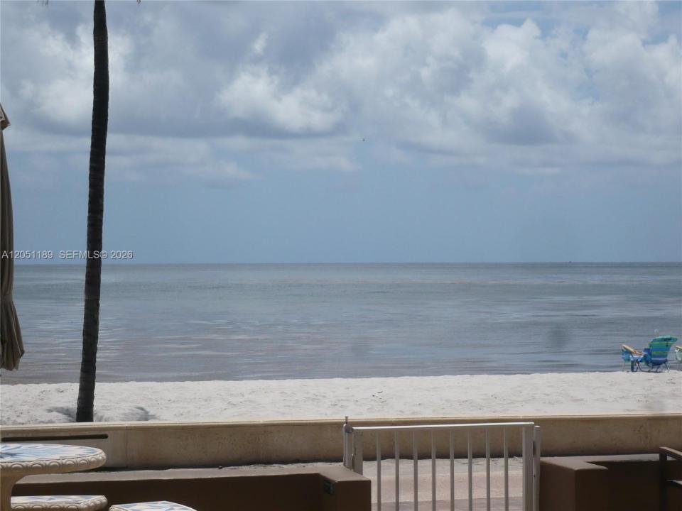 3300 N Surf Rd 9A, Hollywood, Florida 33019, USA